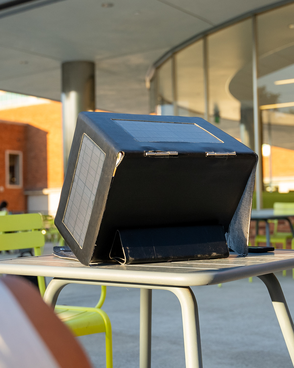 Laptop Shade 3